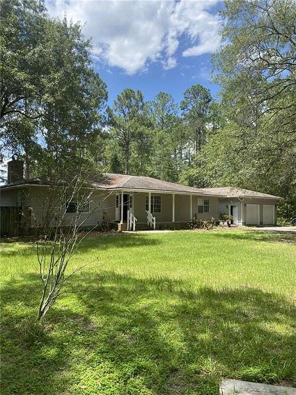 5.28 Acres of Residential Land with Home for Sale in Waycross, Georgia