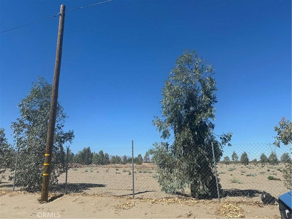 2.5 Acres of Residential Land for Sale in Phelan, California