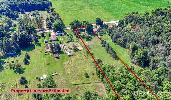 2.5 Acres of Residential Land for Sale in Gladstone, Michigan