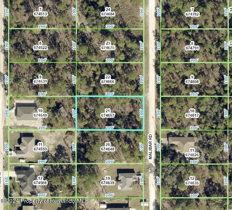 0.46 Acres of Residential Land for Sale in Weeki Wachee, Florida