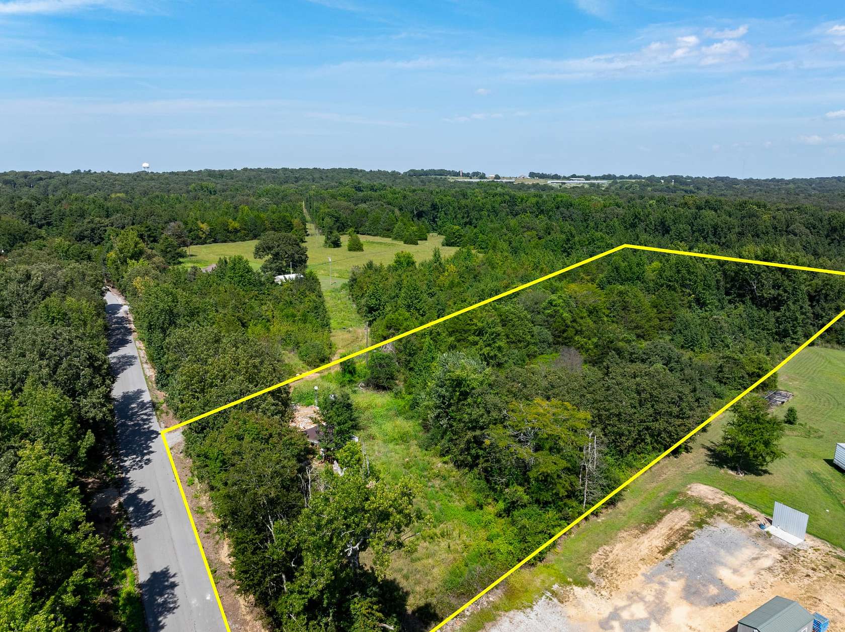 5.7 Acres of Residential Land for Sale in Batesville, Arkansas