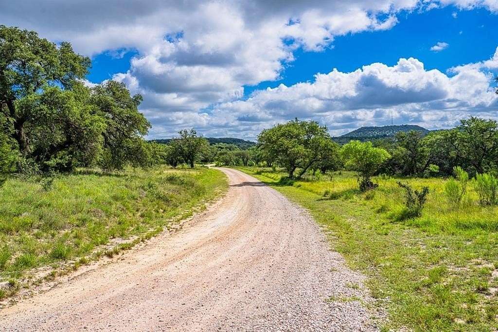 Residential Land with Home for Sale in Round Mountain, Texas