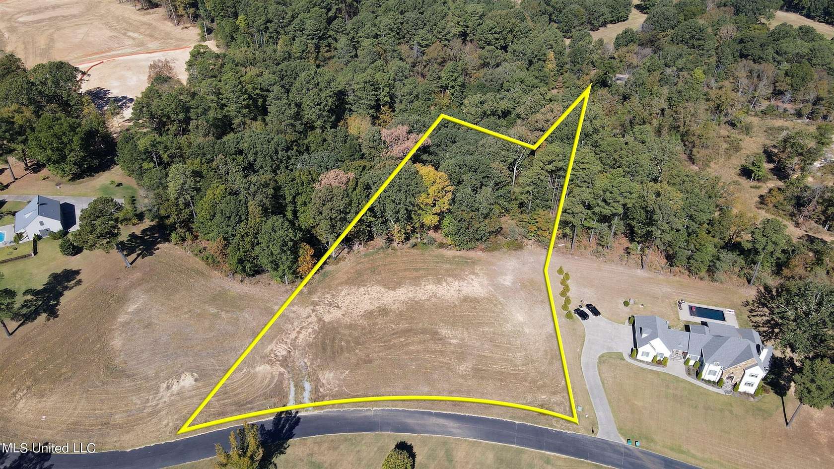 1.85 Acres of Residential Land for Sale in Hernando, Mississippi