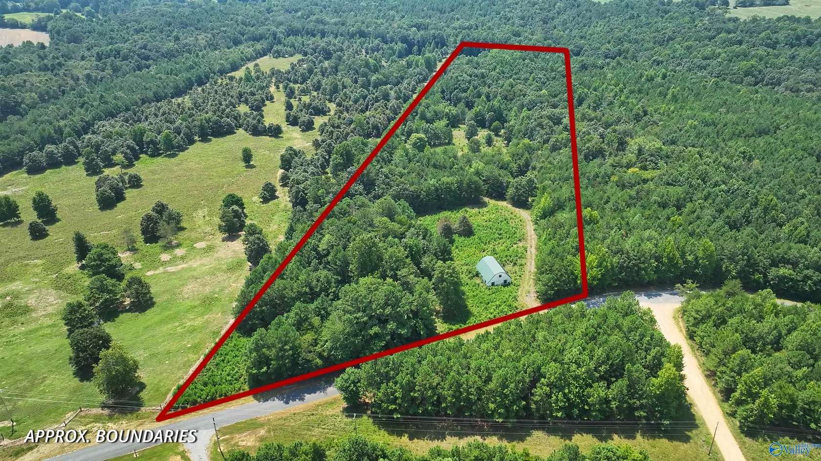 13.33 Acres of Land for Sale in Fort Payne, Alabama