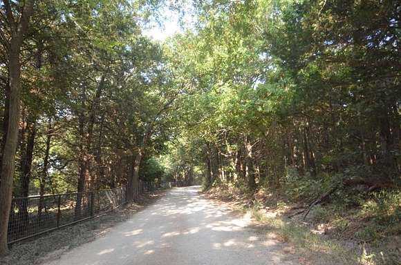 20.79 Acres of Recreational Land for Sale in Pottsboro, Texas