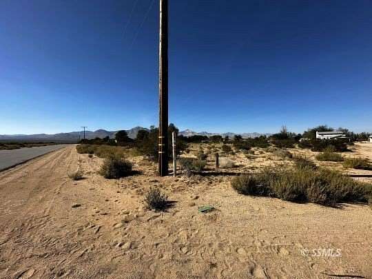 2.07 Acres of Residential Land with Home for Sale in Inyokern, California