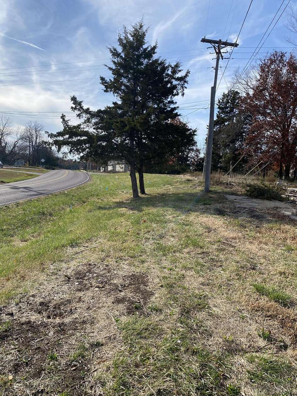 2.4 Acres of Residential Land for Sale in Columbia, Missouri