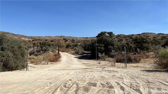 18.93 Acres of Land for Sale in Aguanga, California