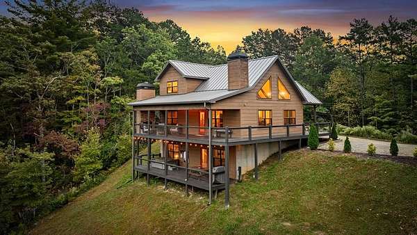 3 Acres of Residential Land with Home for Sale in Mineral Bluff, Georgia