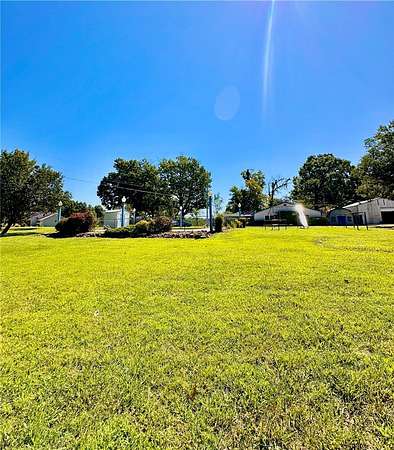 3.18 Acres of Improved Mixed-Use Land for Sale in Oakland, Arkansas