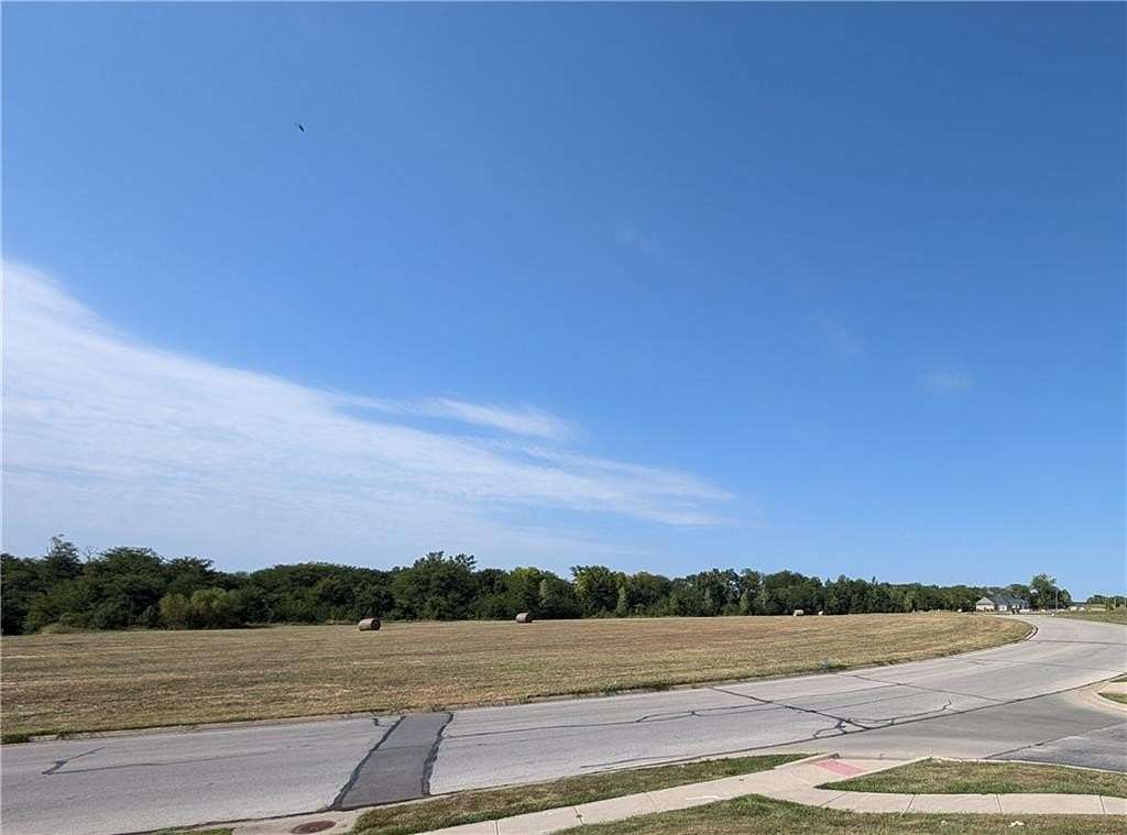 3.57 Acres of Mixed-Use Land for Sale in Excelsior Springs, Missouri