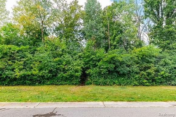 0.6 Acres of Residential Land for Sale in Grosse Ile, Michigan