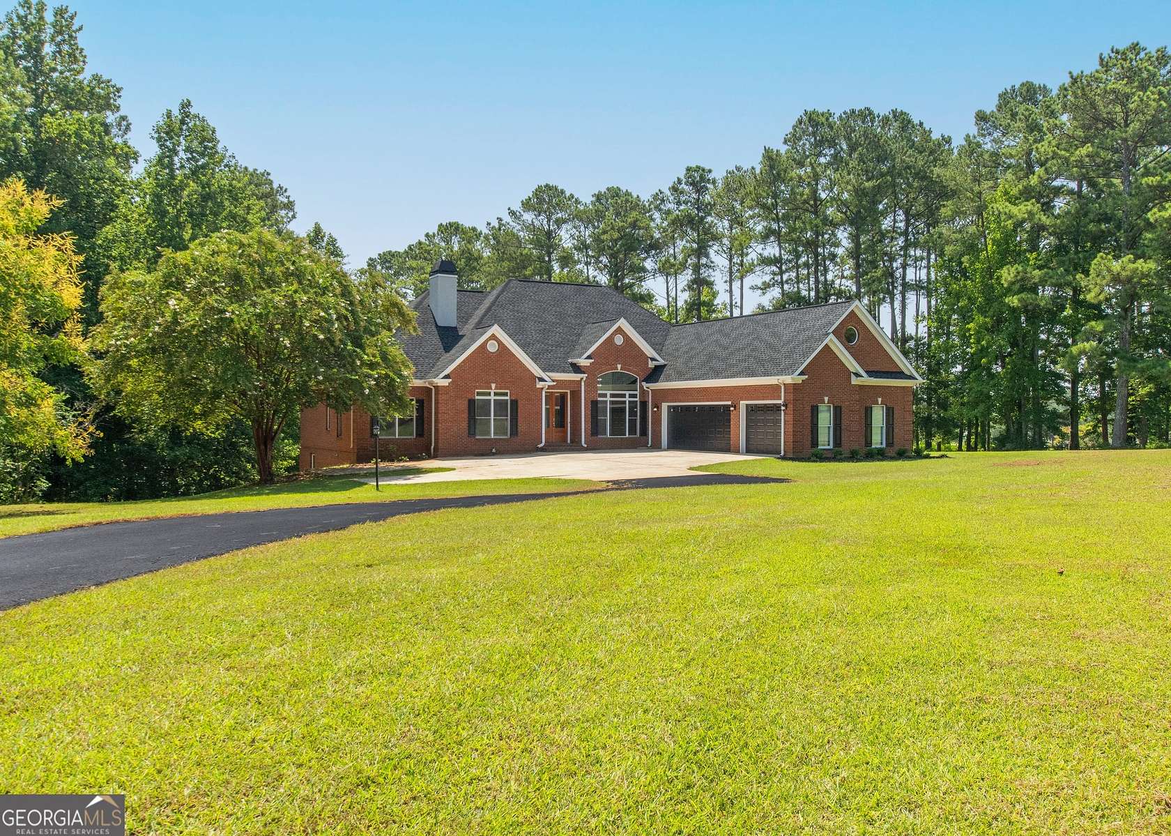 8 Acres of Residential Land with Home for Sale in Williamson, Georgia