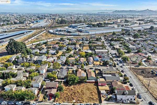 0.17 Acres of Residential Land for Sale in Richmond, California