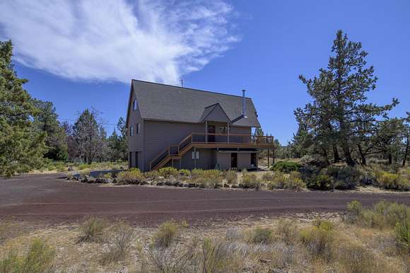 2.22 Acres of Residential Land with Home for Sale in Redmond, Oregon