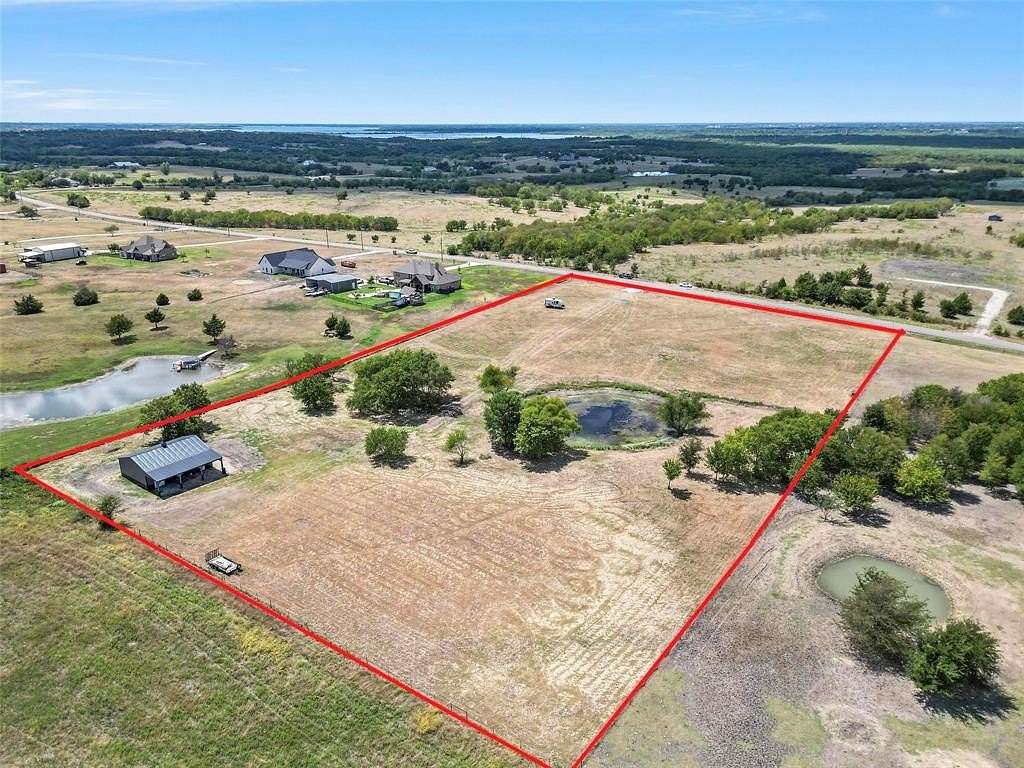 6 Acres of Residential Land for Sale in Farmersville, Texas