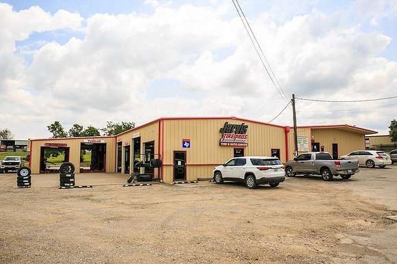 2.6 Acres of Improved Commercial Land for Sale in Brenham, Texas