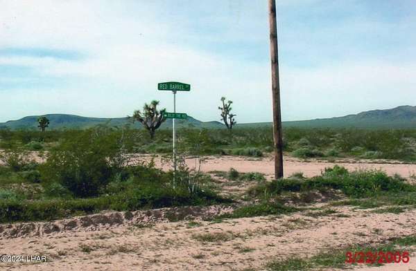 10 Acres of Recreational & Residential Land for Sale in Yucca, Arizona
