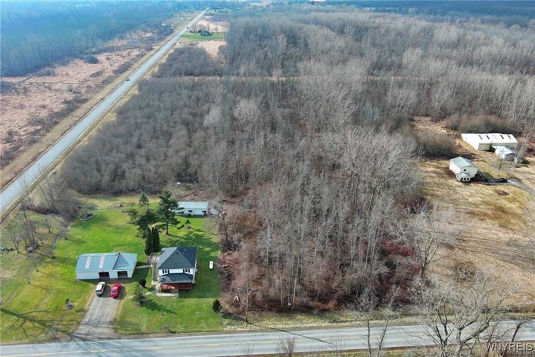 10 Acres of Land for Sale in Royalton Town, New York