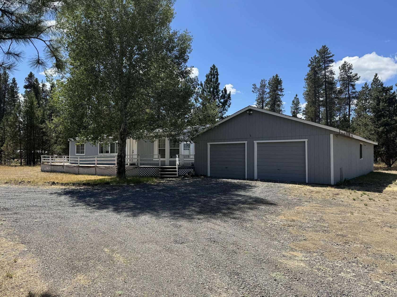 4.69 Acres of Residential Land with Home for Sale in La Pine, Oregon