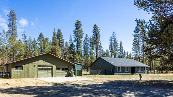 4.78 Acres of Residential Land with Home for Sale in La Pine, Oregon