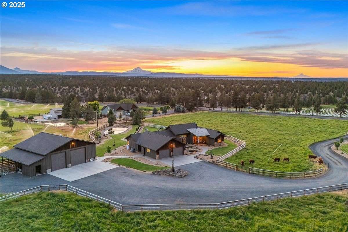 10.2 Acres of Land with Home for Sale in Redmond, Oregon