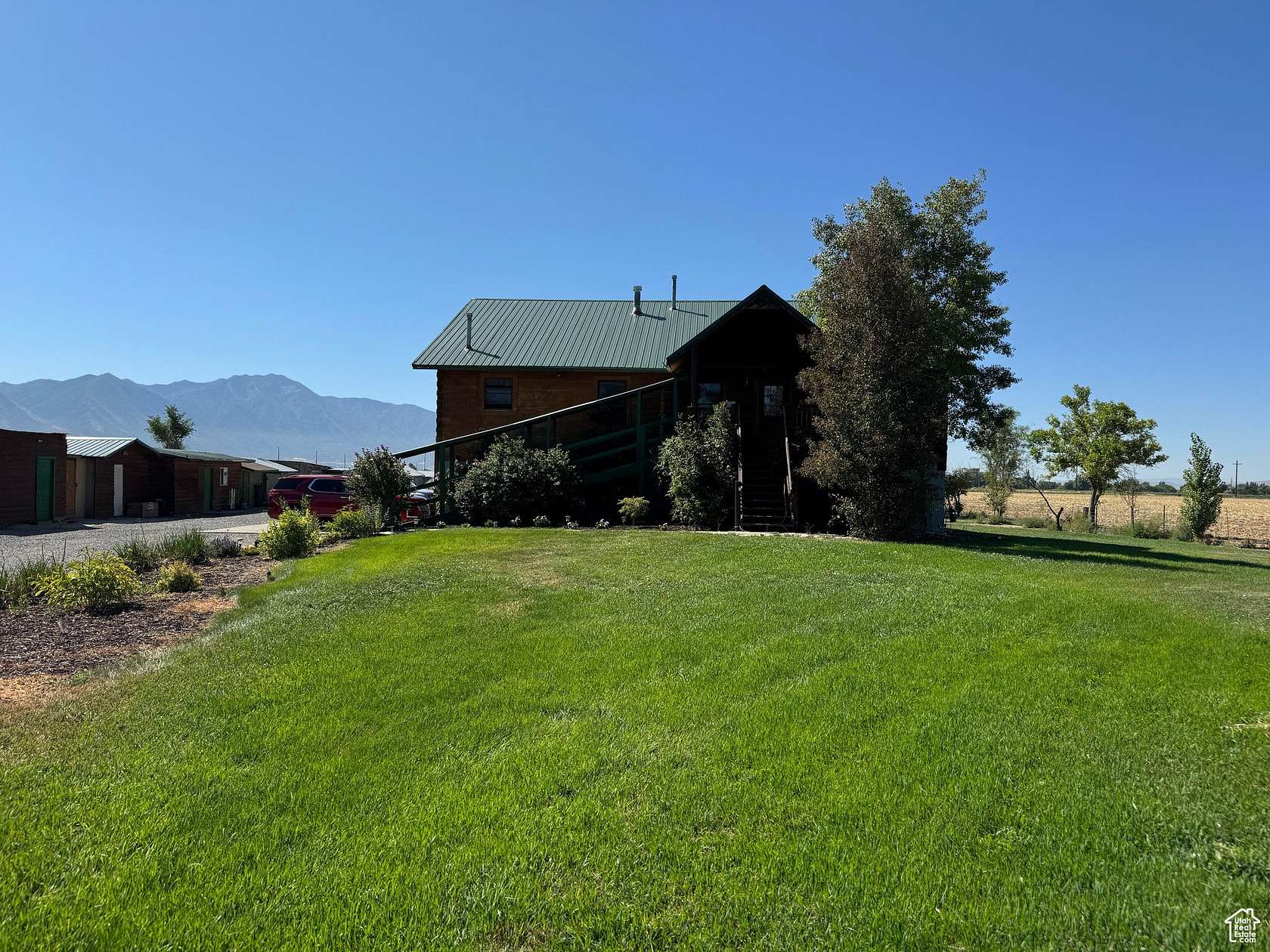 7.25 Acres of Residential Land with Home for Sale in Palmyra, Utah