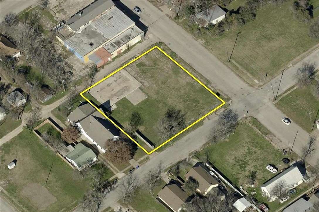 0.568 Acres of Mixed-Use Land for Sale in Waco, Texas