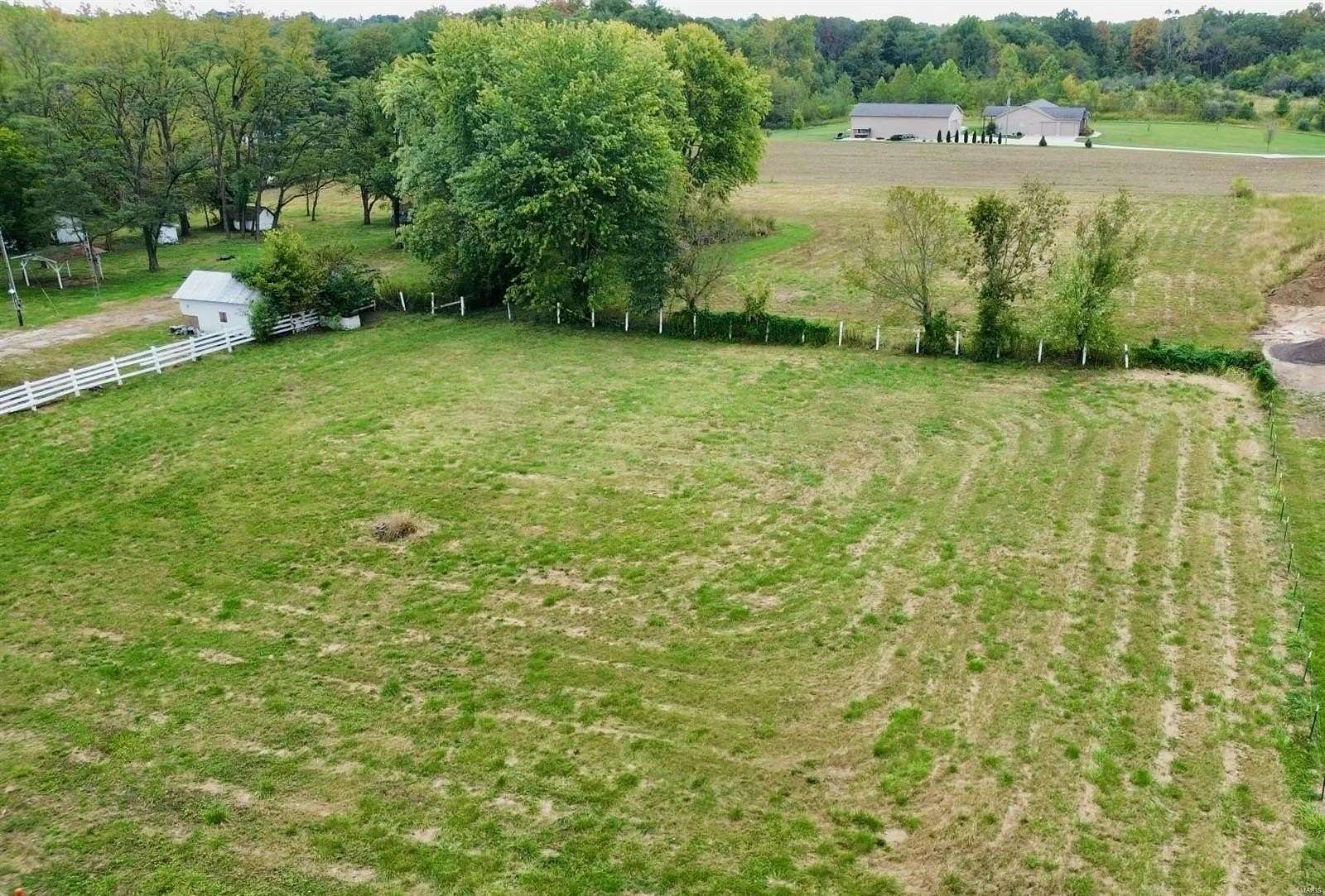 2 Acres of Residential Land for Sale in Worden, Illinois