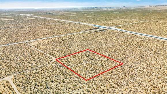 2.501 Acres of Land for Sale in Llano, California