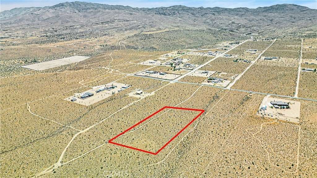 5 Acres of Residential Land for Sale in Apple Valley, California