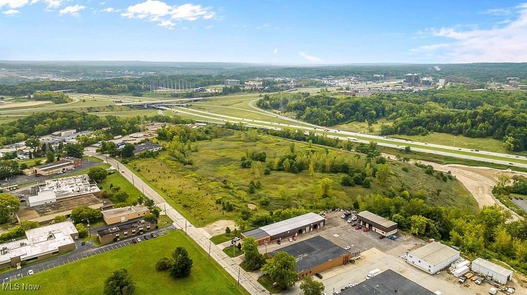 42.76 Acres of Commercial Land for Sale in Brooklyn Heights, Ohio