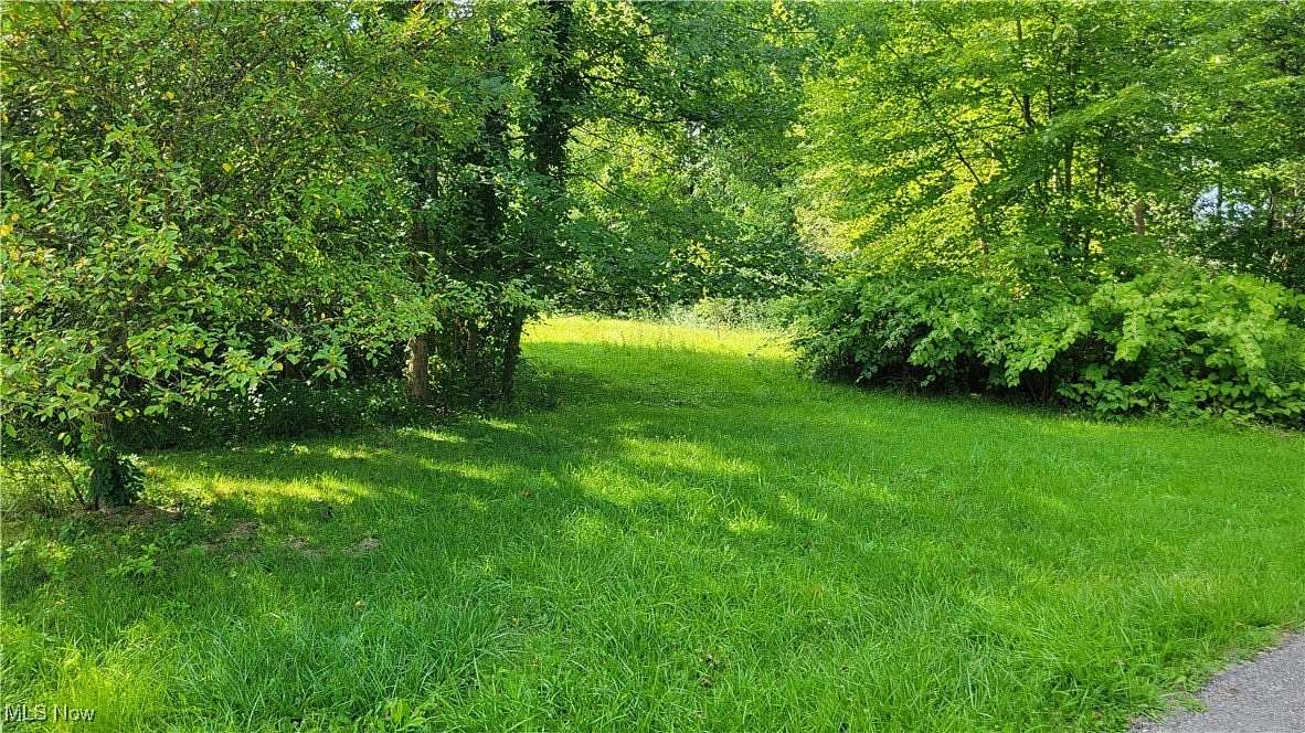 0.331 Acres of Residential Land for Sale in Girard, Ohio