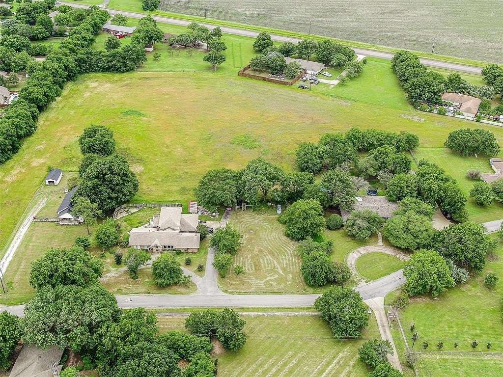 6.362 Acres of Residential Land for Sale in Whitewright, Texas