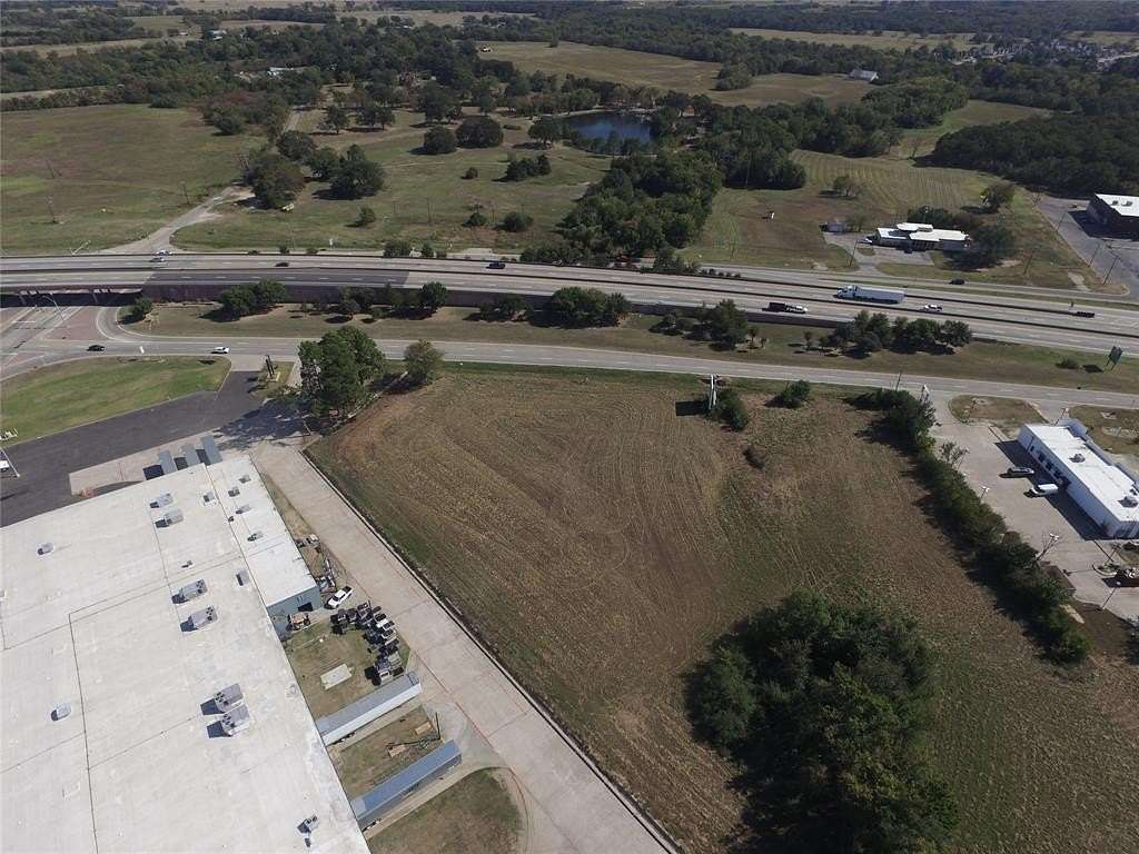 3.153 Acres of Commercial Land for Sale in Sulphur Springs, Texas