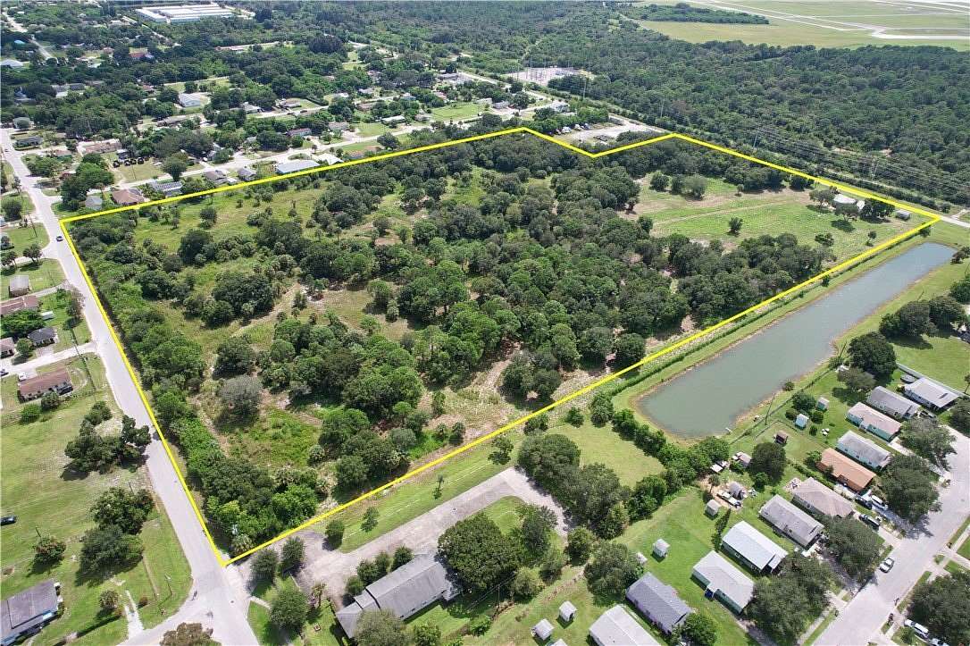 21.4 Acres of Commercial Land for Sale in Vero Beach, Florida