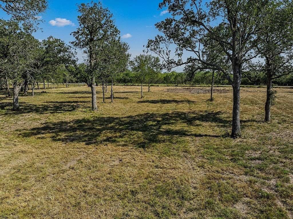 5 Acres of Land for Sale in Flatonia, Texas