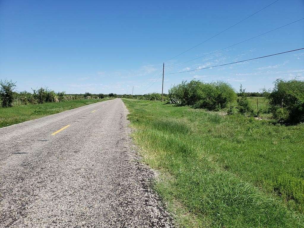 5.02 Acres of Agricultural Land for Sale in Eagle Pass, Texas