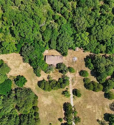 7.14 Acres of Residential Land with Home for Sale in Griffin, Georgia