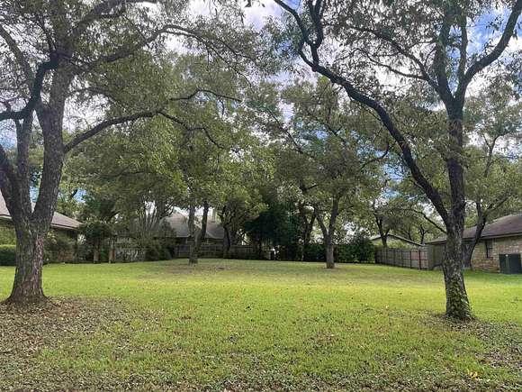 0.21 Acres of Residential Land for Sale in Meadowlakes, Texas