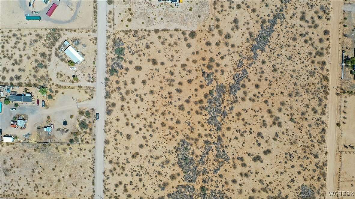 2.35 Acres of Residential Land for Sale in Golden Valley, Arizona