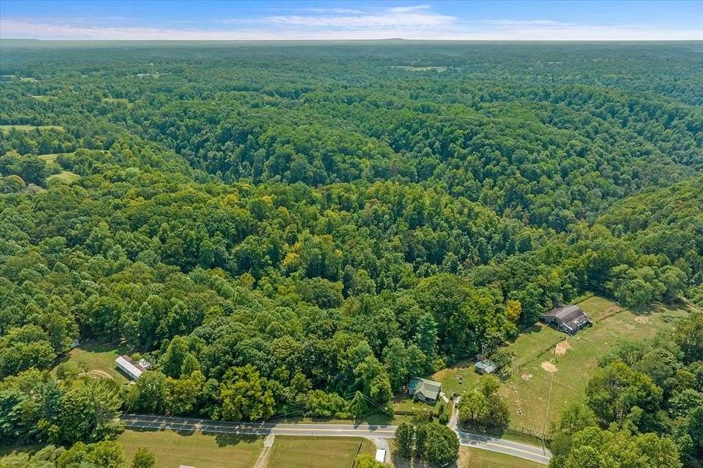 26.65 Acres of Land for Sale in Silver Point, Tennessee