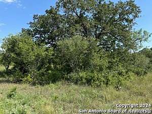 13.41 Acres of Recreational Land & Farm for Sale in Gillett, Texas