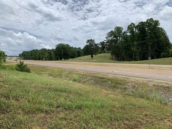 2 Acres of Commercial Land for Sale in Savannah, Tennessee