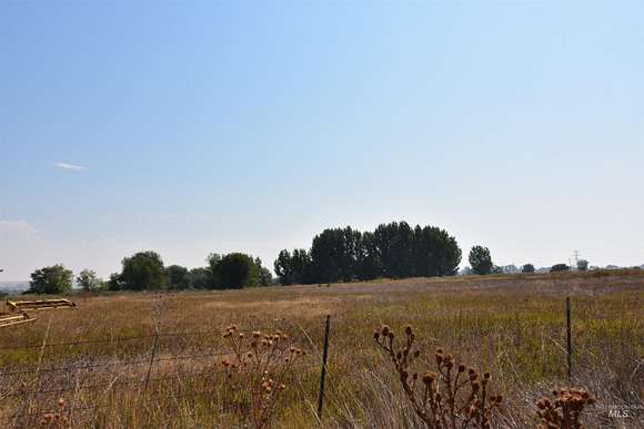 17.23 Acres of Agricultural Land for Sale in Payette, Idaho