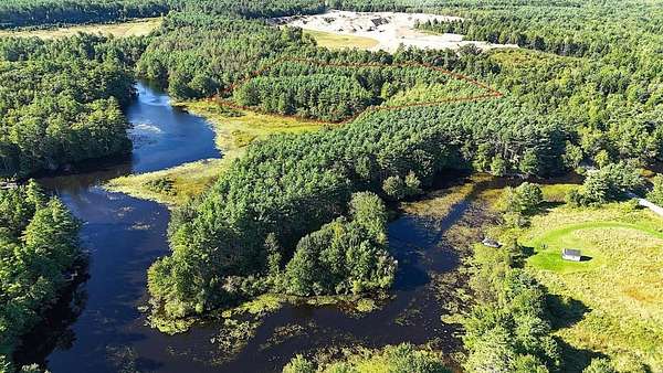 7 Acres of Residential Land for Sale in Sanford, Maine