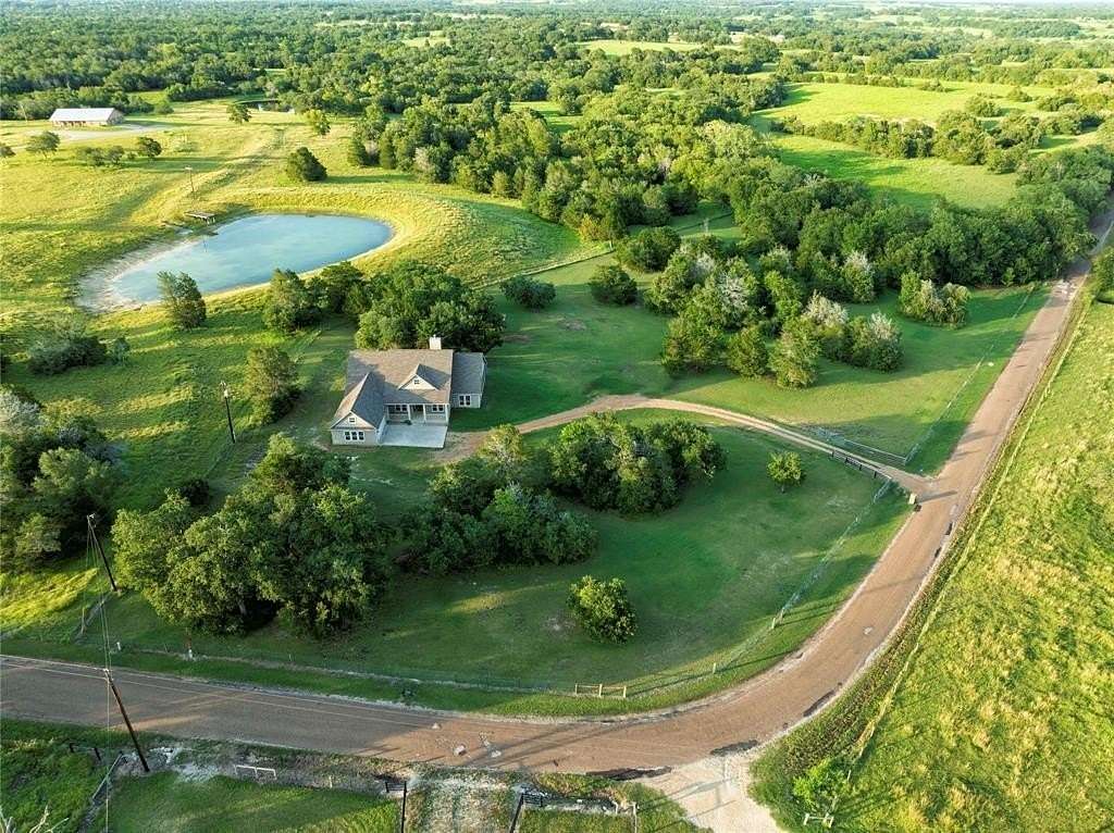 5.001 Acres of Residential Land with Home for Sale in La Grange, Texas