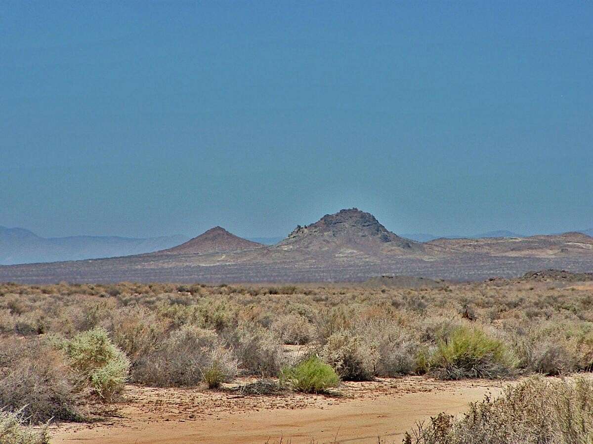 40 Acres of Recreational Land for Sale in North Edwards, California