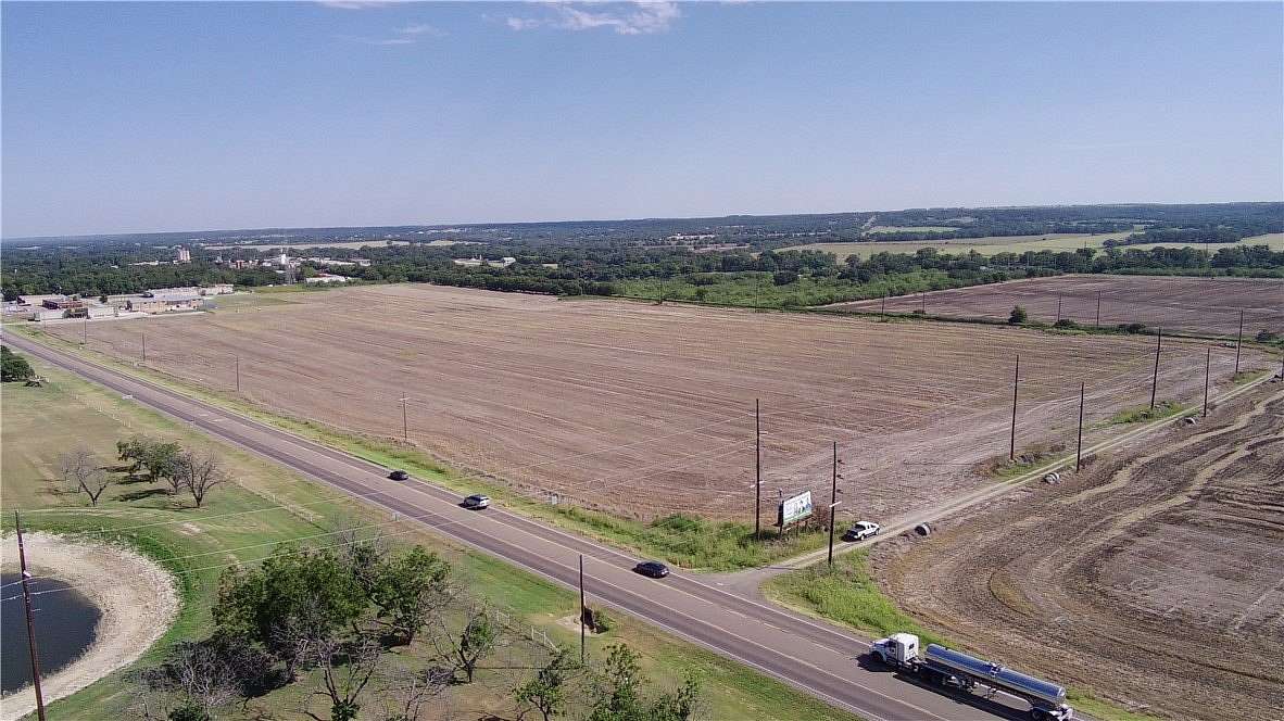 58.133 Acres of Land for Sale in Clifton, Texas