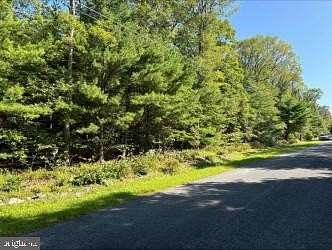 1.12 Acres of Land for Sale in Milford, Pennsylvania